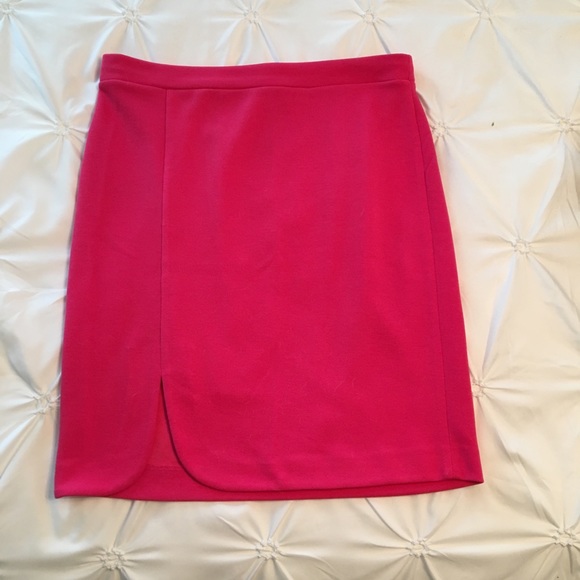 Elle Dresses & Skirts - Elle hot pink skirt